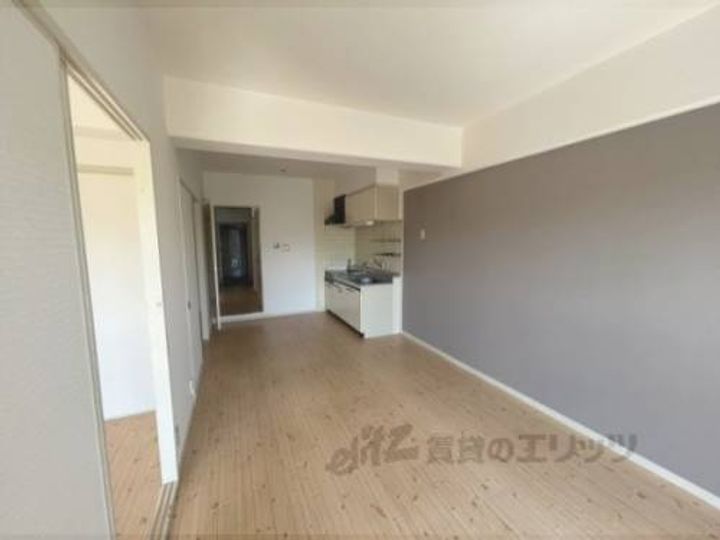 サンライフ牧野302の玄関