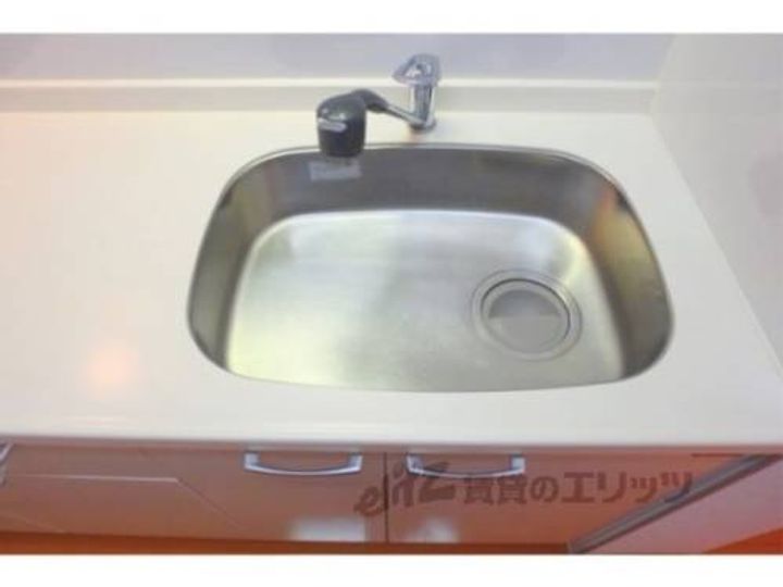 ベルヴィ オウミ504のキッチン