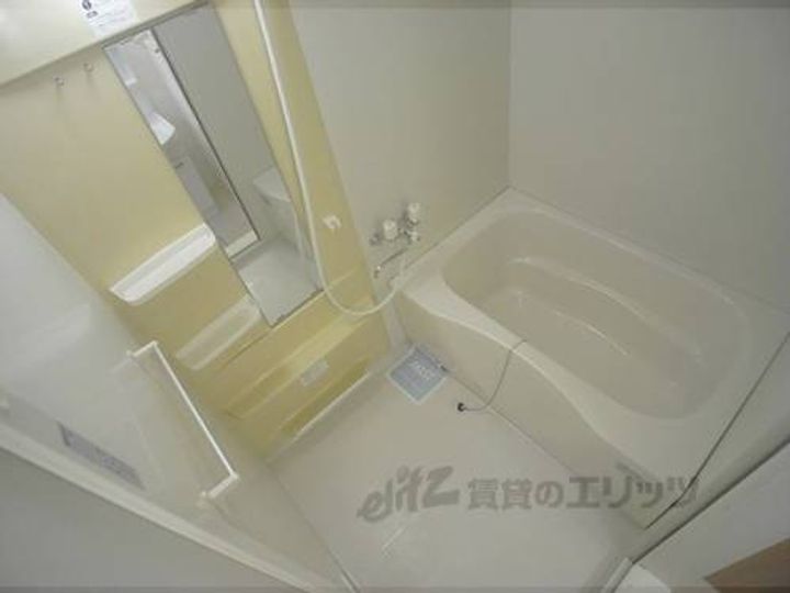 シャーメゾン瑞光W棟W106の風呂