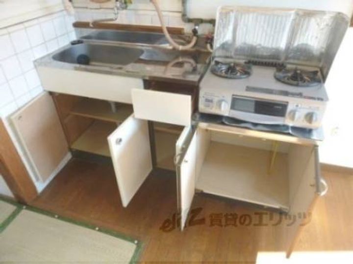 牧定荘6のキッチン