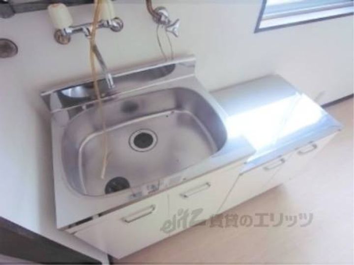 ハイツ黒津205のキッチン