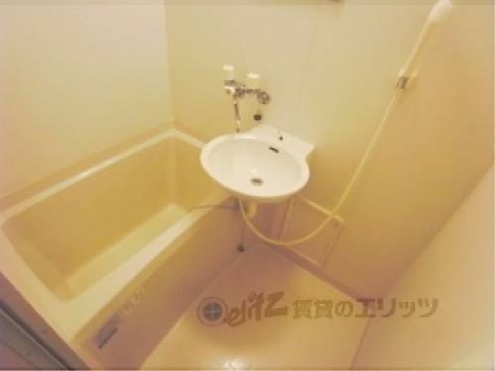 レオパレス湖城が丘104の風呂