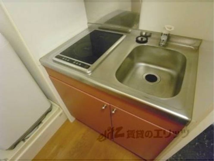 レオパレス瀬田川103のキッチン