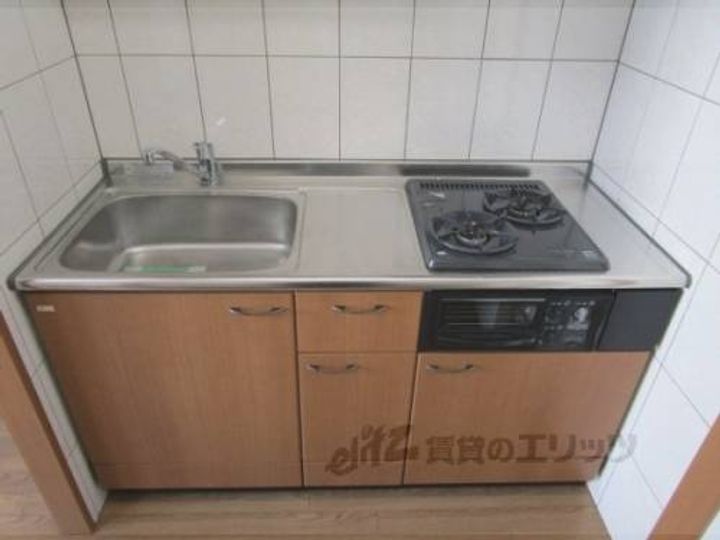 シャイン池之宮203のキッチン