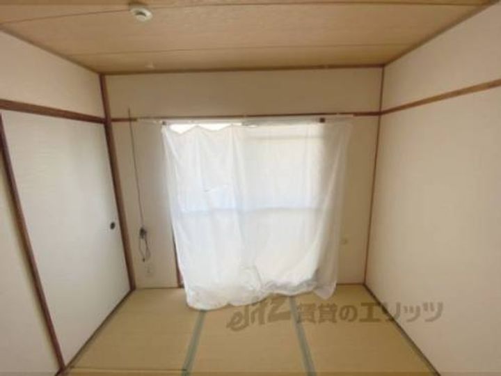 御殿山コーポB棟205の寝室