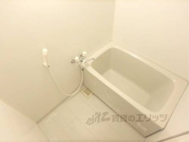 テュールコワーズ205の風呂