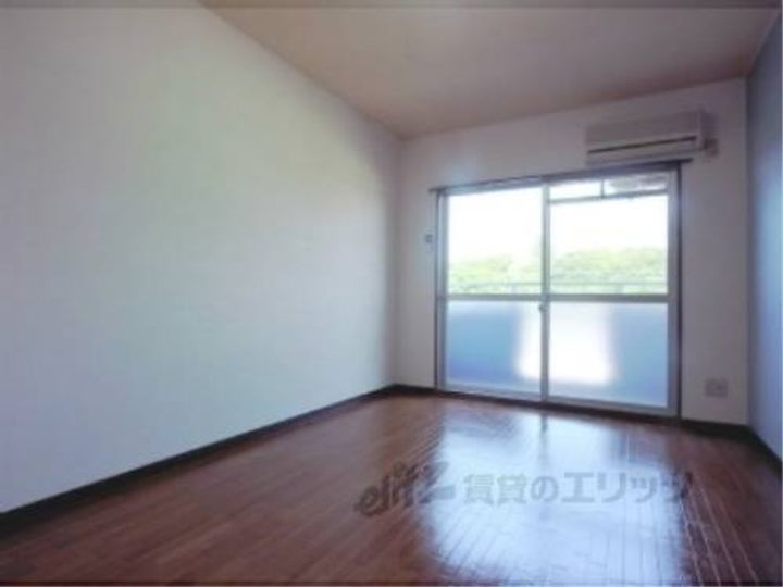 若草フェニックスマンションの寝室