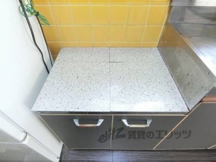 アロジオ北山205のキッチン