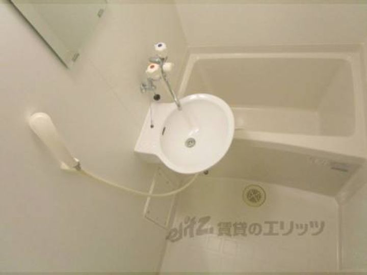 レオパレスRacoonD5の風呂