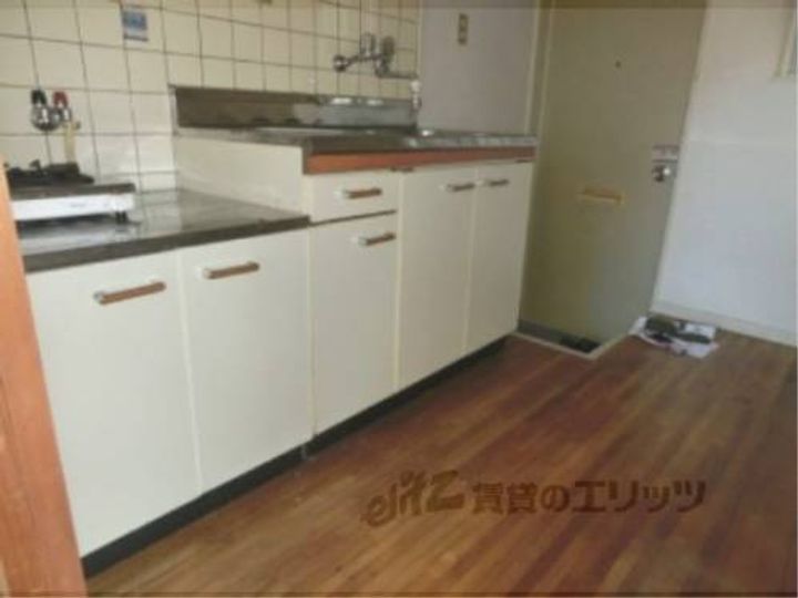 西大津コーポ104のキッチン