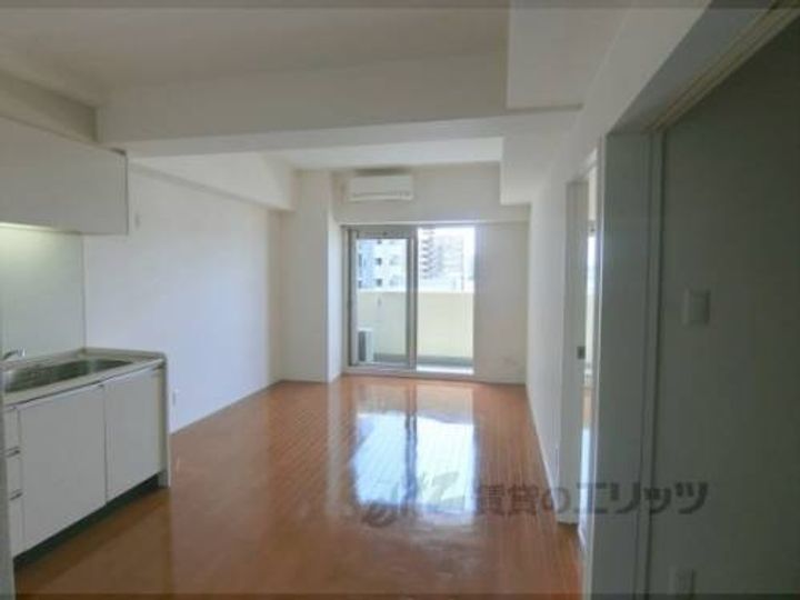 EAST GATE京都506の玄関