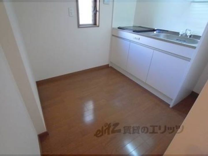 プリジェール北御所203のキッチン