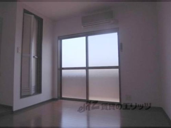 クローバー北野3-Aの寝室