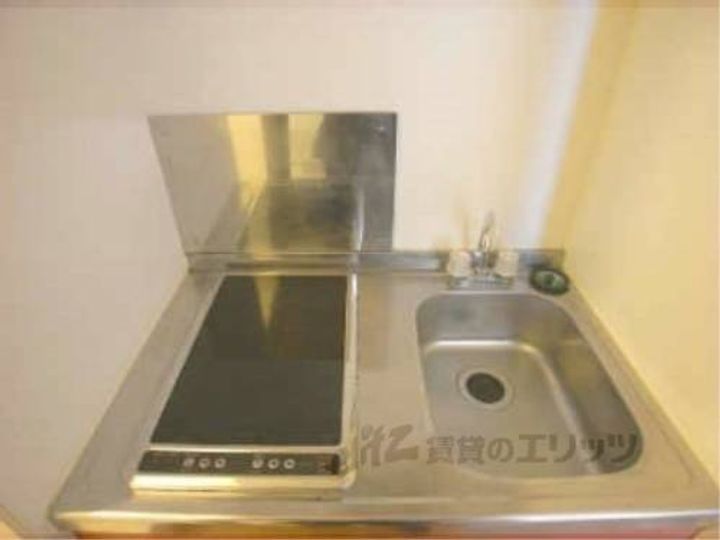 レオパレスアジェル岩倉南107のキッチン