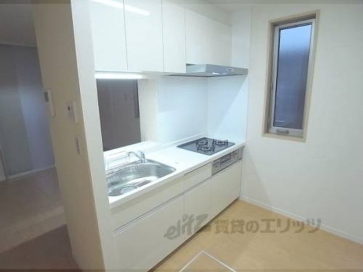 シャーメゾン伊勢屋102のキッチン