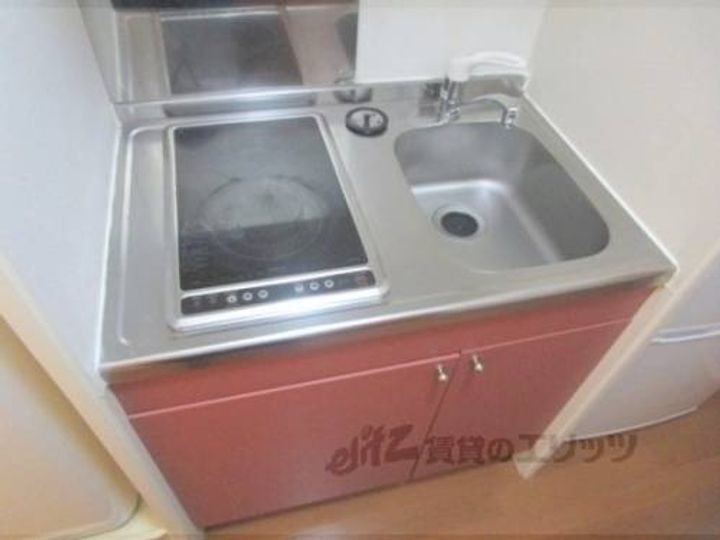 レオパレスパルティール北堀池102のキッチン