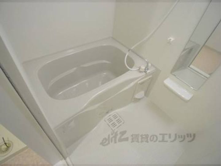 スリースターコート北山竹殿町201の風呂