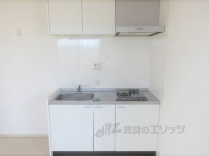 ベレーザ西京極301のキッチン