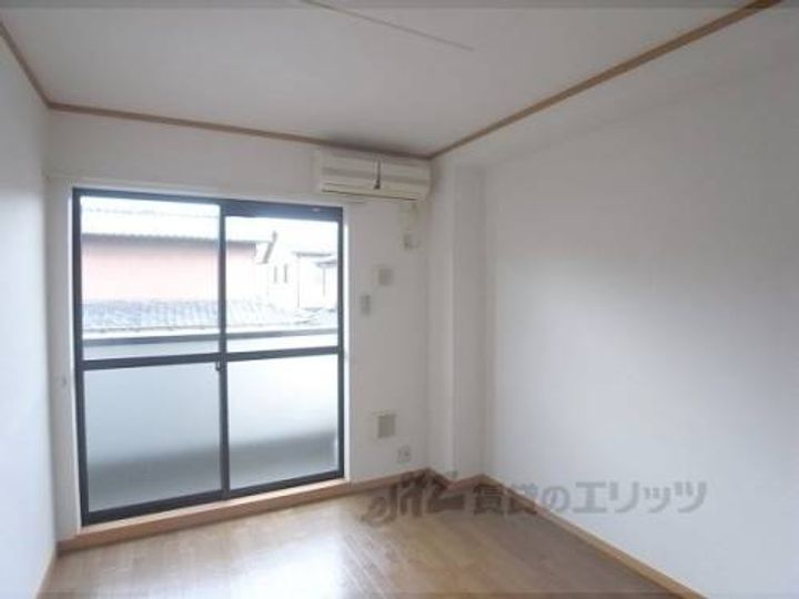 プラシードTSUKASAA棟101の寝室