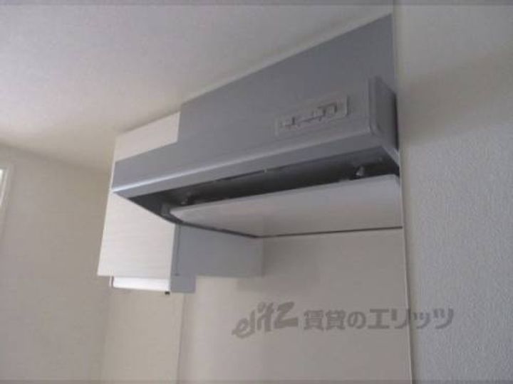 ロイヤルレジェンド西大津606のキッチン