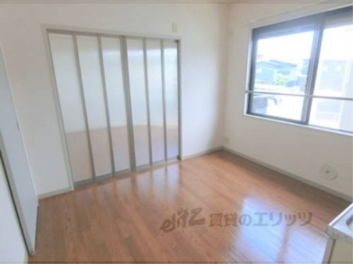 アメニティ21B棟202の玄関