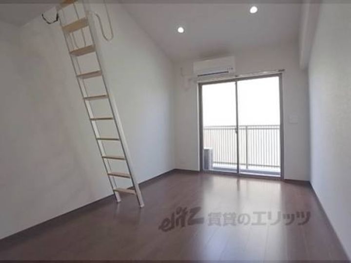 ルーチェ桃山の寝室