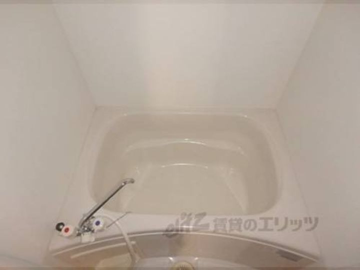 レオパレス罧原103の風呂