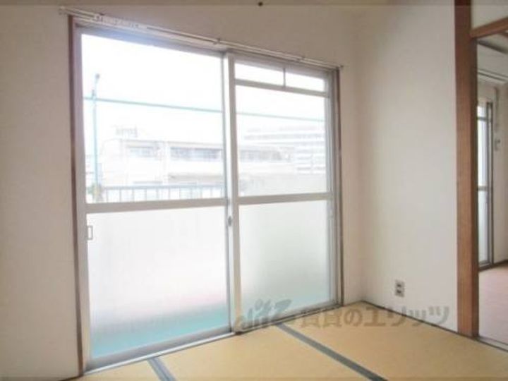 上田ビルの寝室