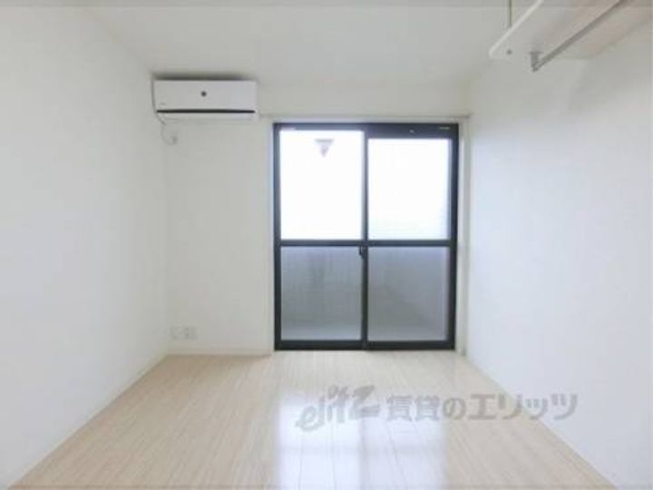 アークリード北野白梅町403の寝室