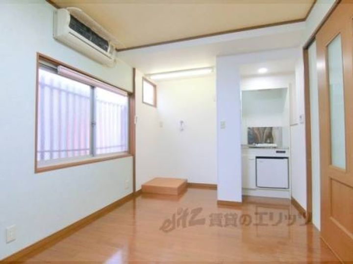 京都府京都市左京区吉田本町(一戸建)の賃貸物件0001の寝室