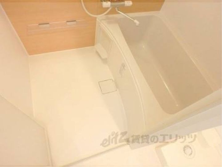 サンパティック花園駅前202の風呂