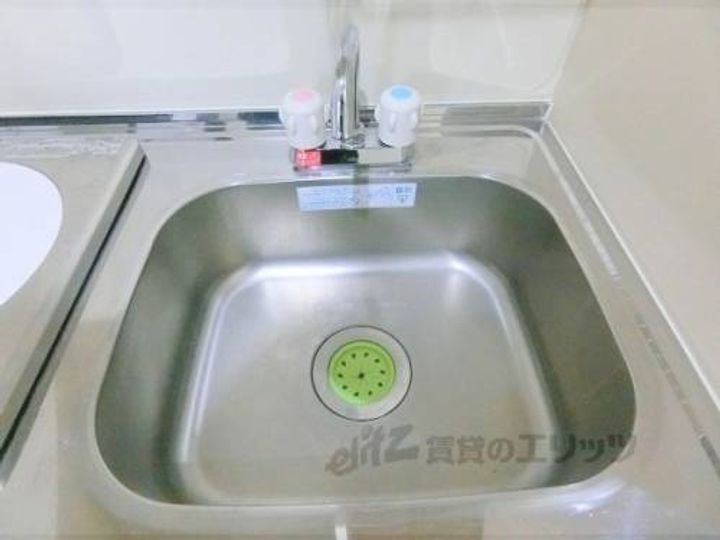 レヴィア東寺203のキッチン