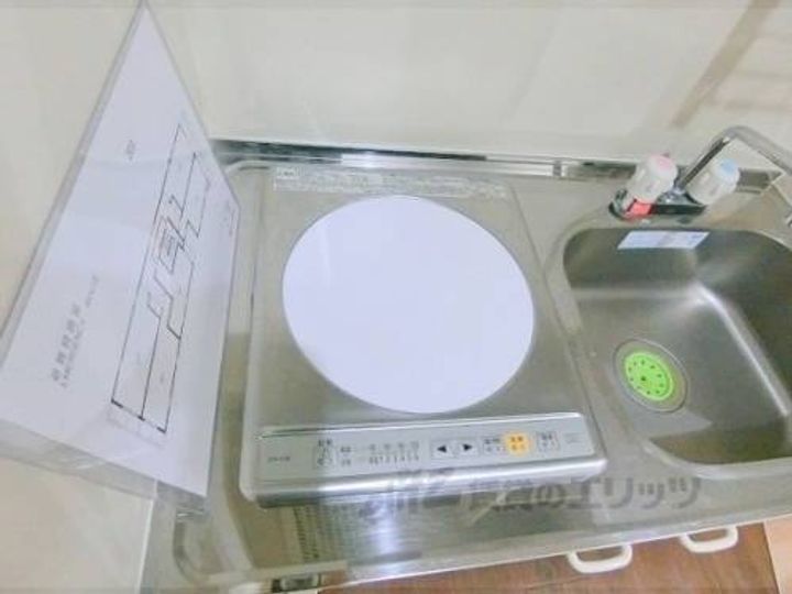 レヴィア東寺203のキッチン