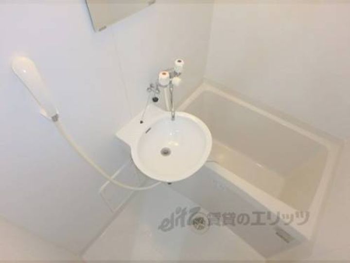 レオパレスTAAの風呂