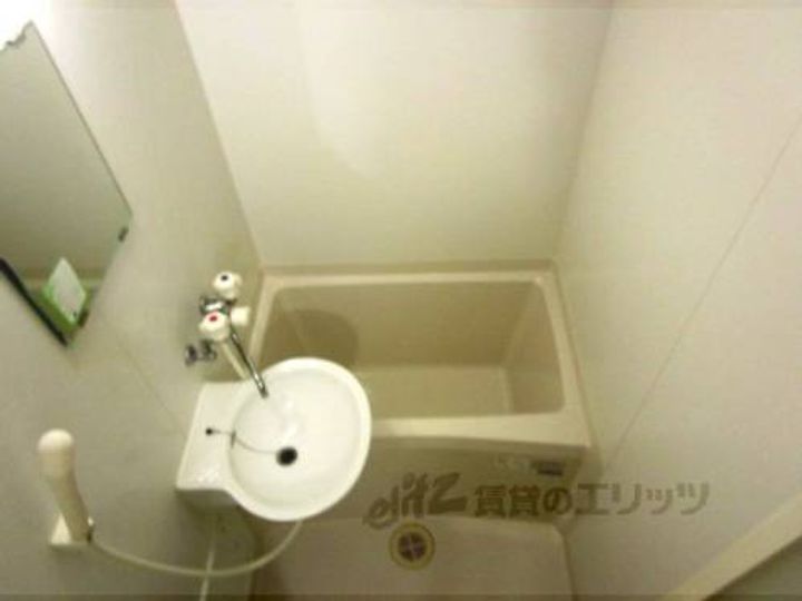 レオパレス嵐山?の風呂