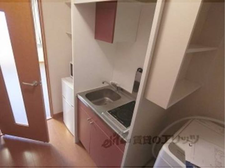 レオパレスジュネス桂102のキッチン