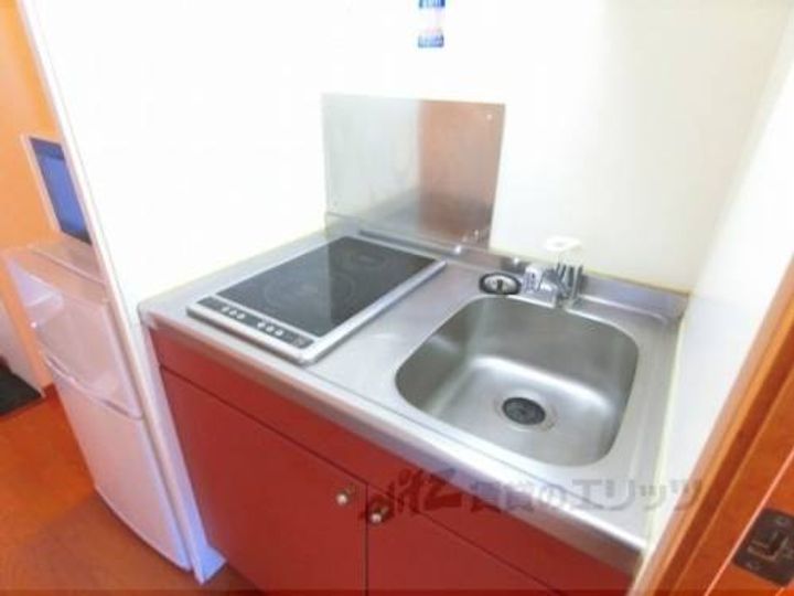 レオパレスかじや101のキッチン