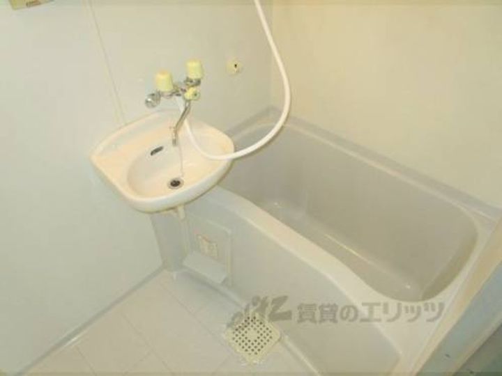 リベーラ塩屋102の風呂