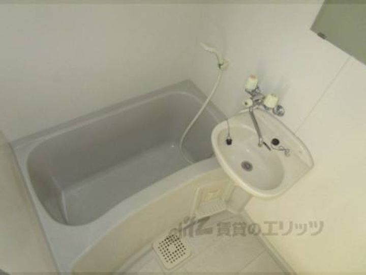 リベーラ塩屋201の風呂
