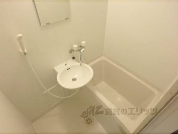 レオパレス石神208の風呂