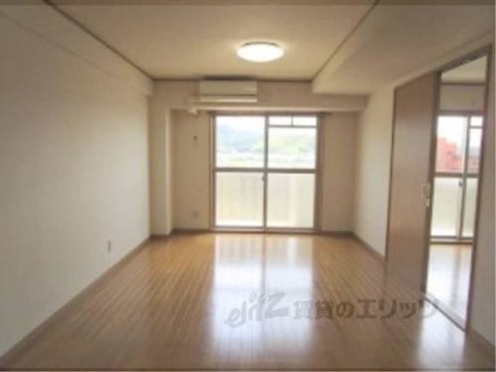 パークサイド甲西の玄関