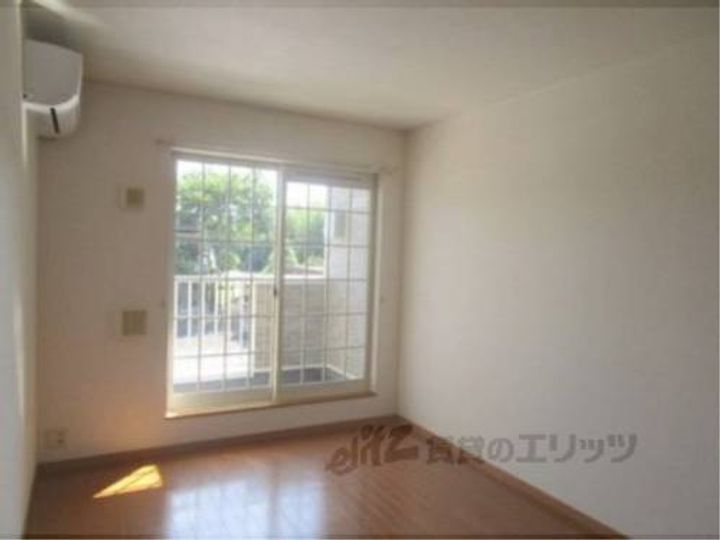 古城チェロ203の玄関