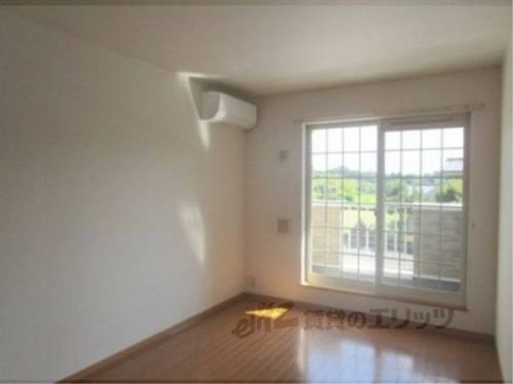 古城チェロ203の玄関