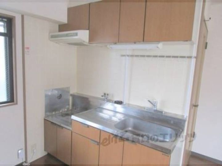 ウエストローズヒル102のキッチン