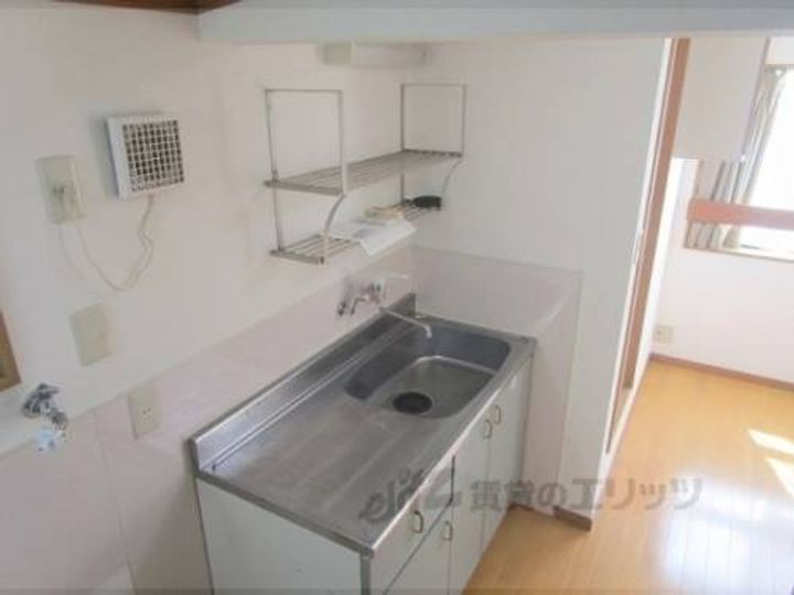 サンサーラ頼政塚301のキッチン