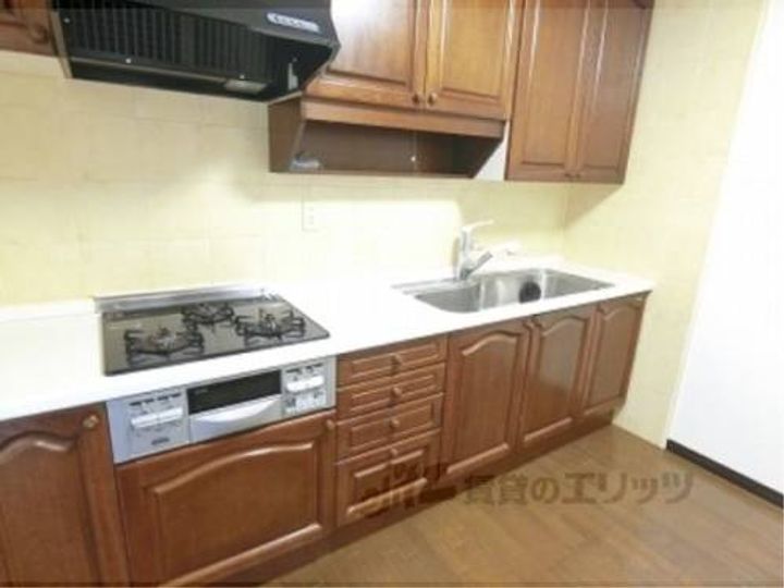 ライオンズステーションプラザ近江八幡弐番館1404のキッチン