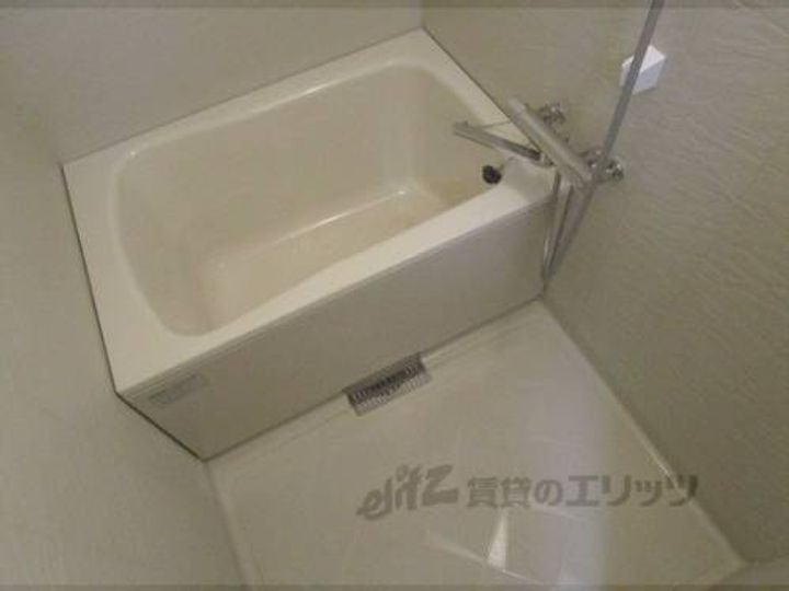 メゾンKS305の風呂