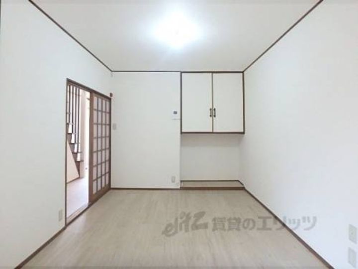 京都府宇治市小倉町神楽田(一戸建)の賃貸物件戸建の玄関