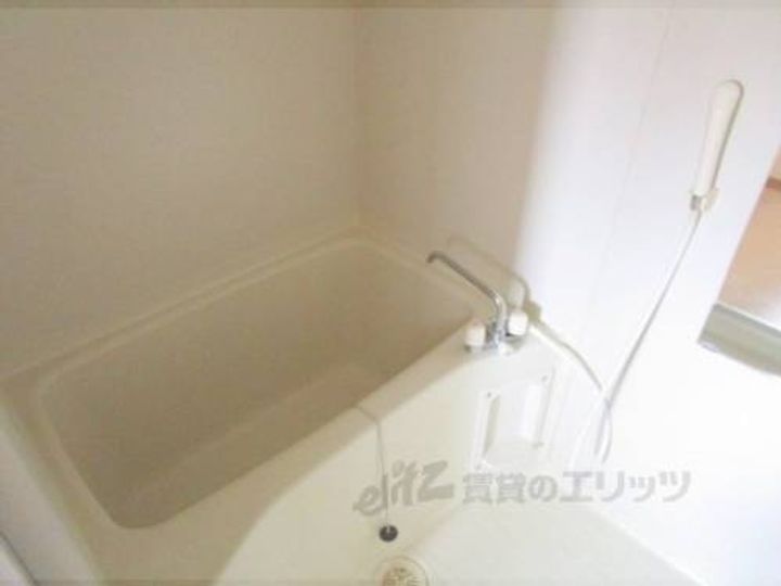 グラシャス106の風呂