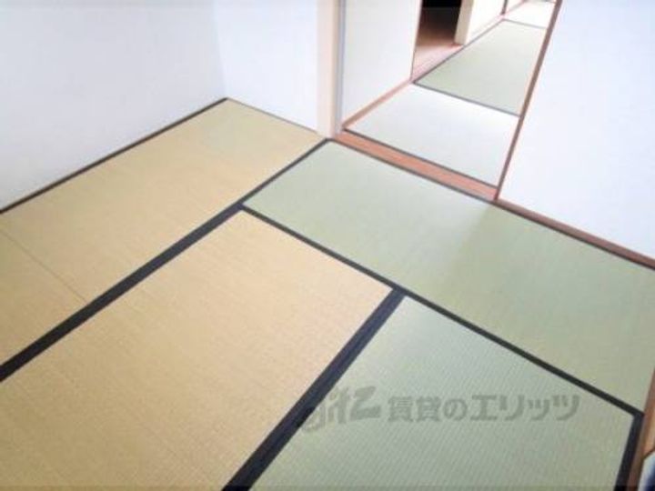 ビレッジハウス加田1号棟206の寝室